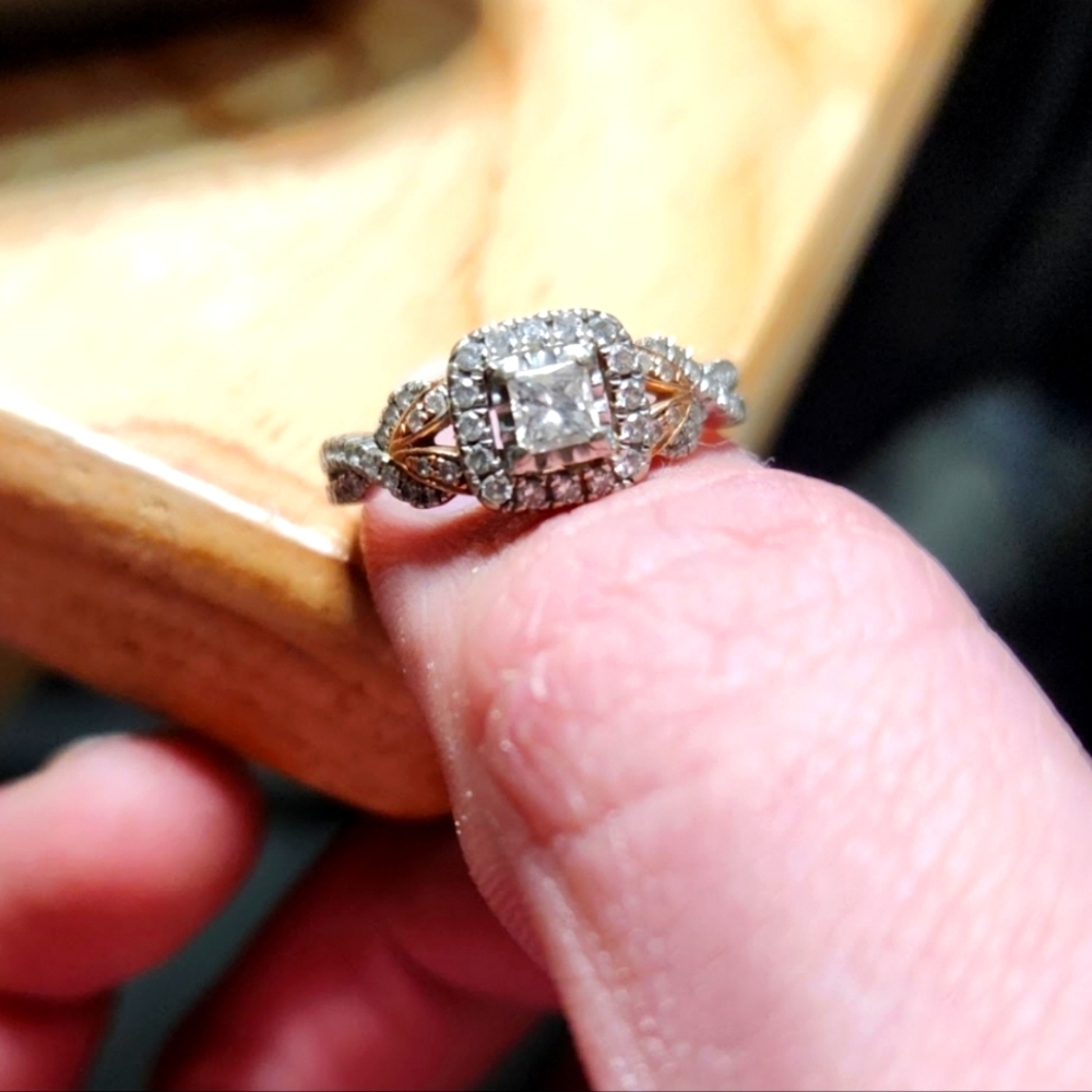 14ct White + Rose Gold Diamond PC Center Stone + Halo Wedding Ring 5/8 + 1/4 ct